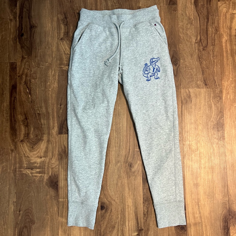 Champion Women’s Gray UF Sweatpants, Size S, Blue Gator Graphic